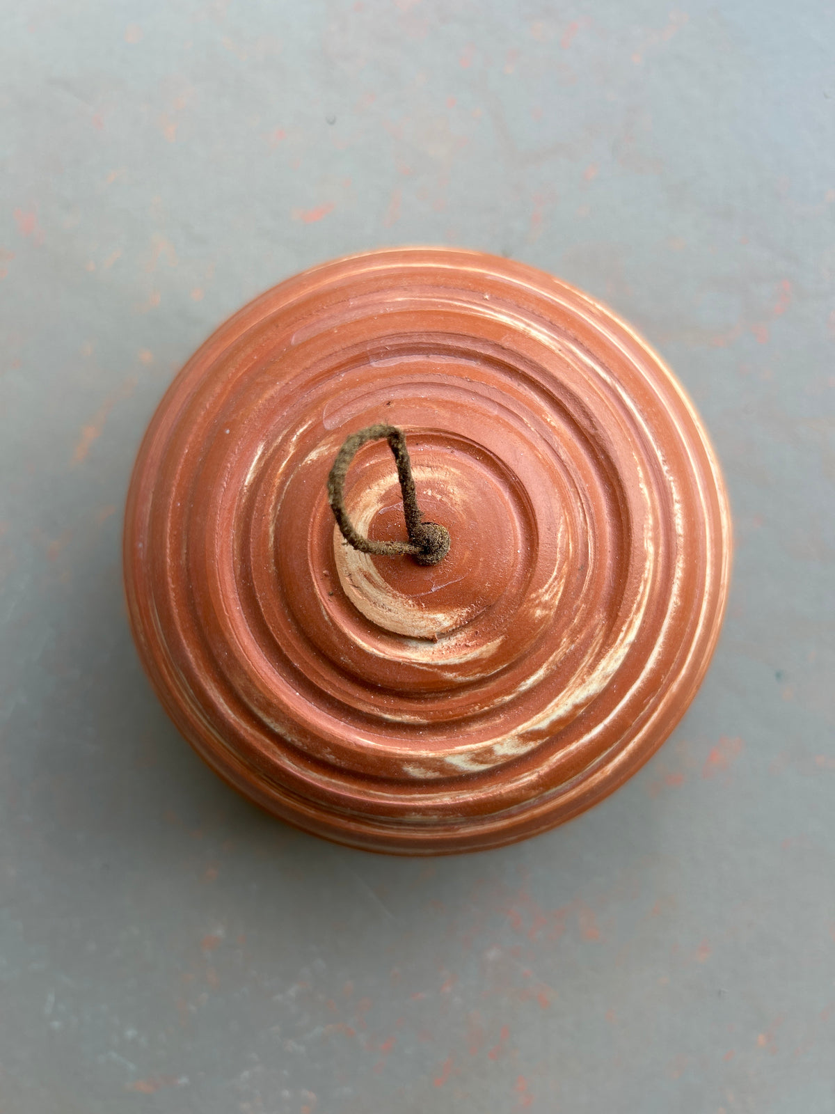 Lidded box terra